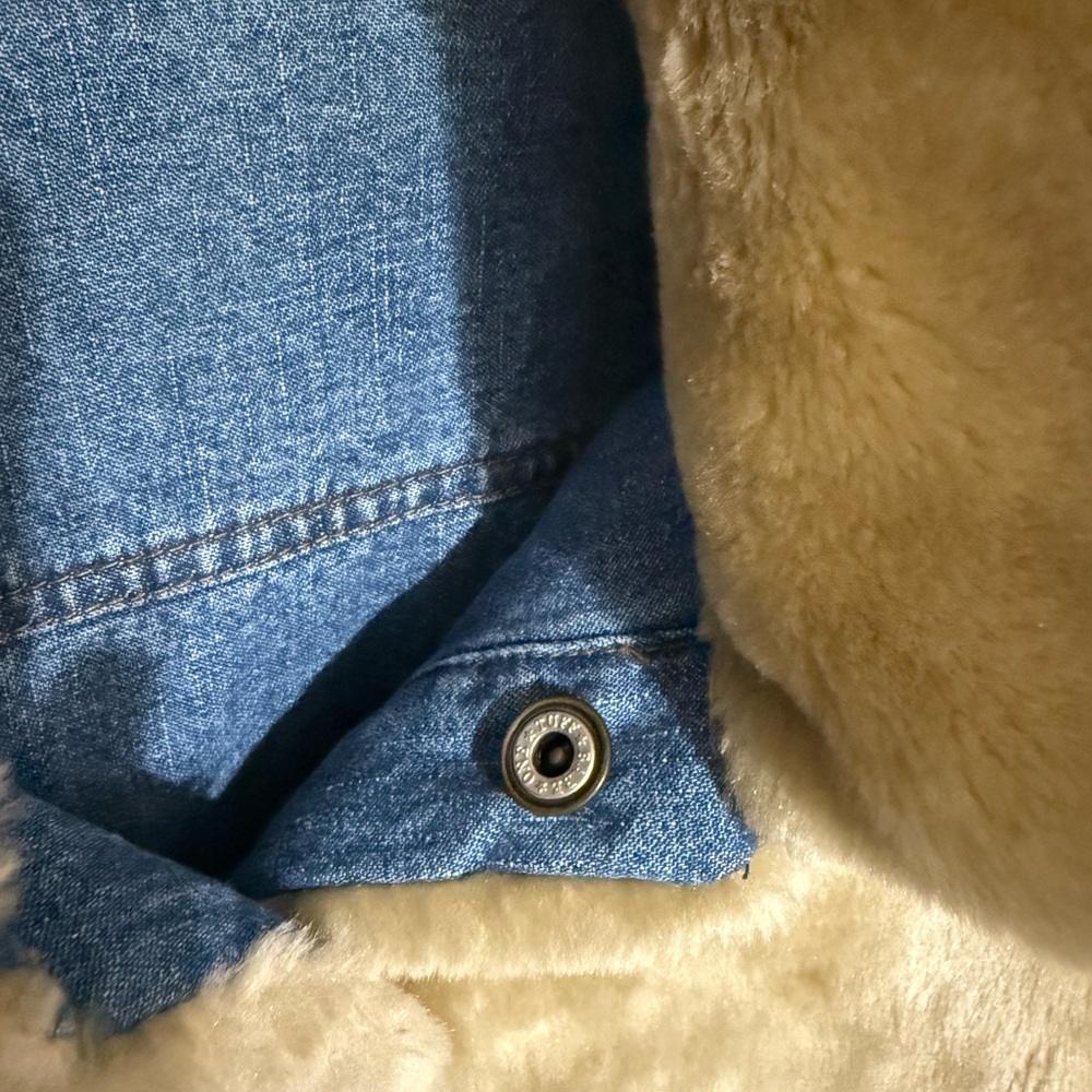 Reversible Blue Denim Jacket Reversible to Faux Fur - Picture 7 of 8